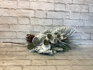 K frosted Pinecone and spruce bundle