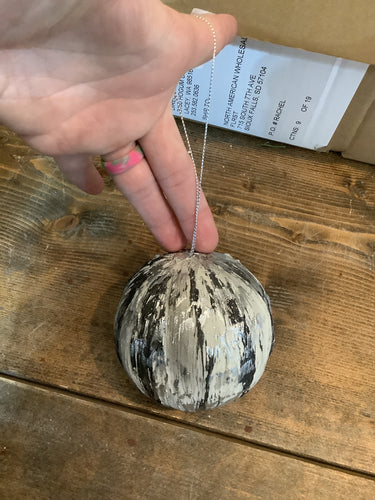 K hanging ball silver