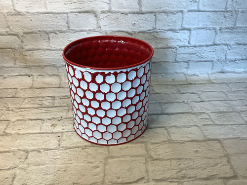 K 6x6 in red and white honey comb pot