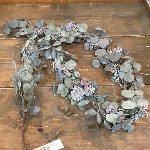 K Eucalyptus & Pinecone Garland